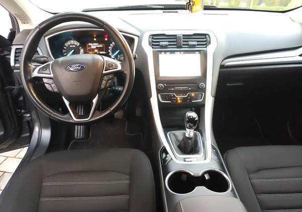 Ford Mondeo cena 69000 przebieg: 67000, rok produkcji 2018 z Częstochowa małe 106